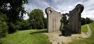 Escultura Chillida Gernika. Arte Bizkaia