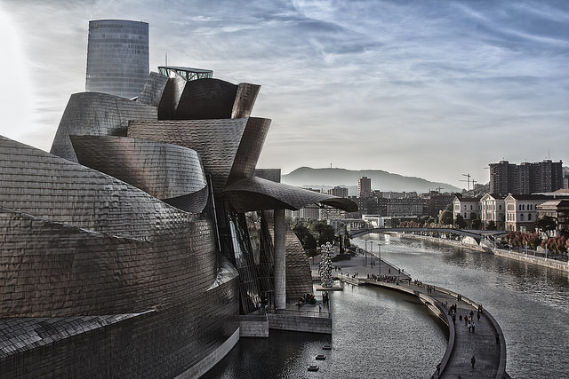 Guggenheim Bilbao - Días grises en Bilbao - Disfruta Bizkaia