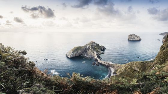 Imagen de Cómo llegar a Gaztelugatxe en bus y reservar la visita gratis
