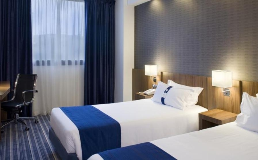 Holiday Inn Express Bilbao image