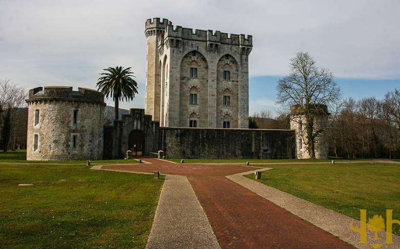 Castillo de Arteaga photo