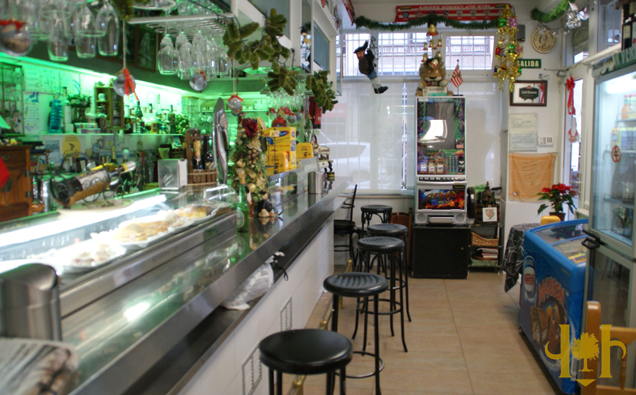 Photo de Alcoba Bar