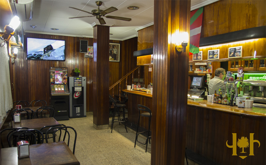 Photo de Zubi Ondo Bar