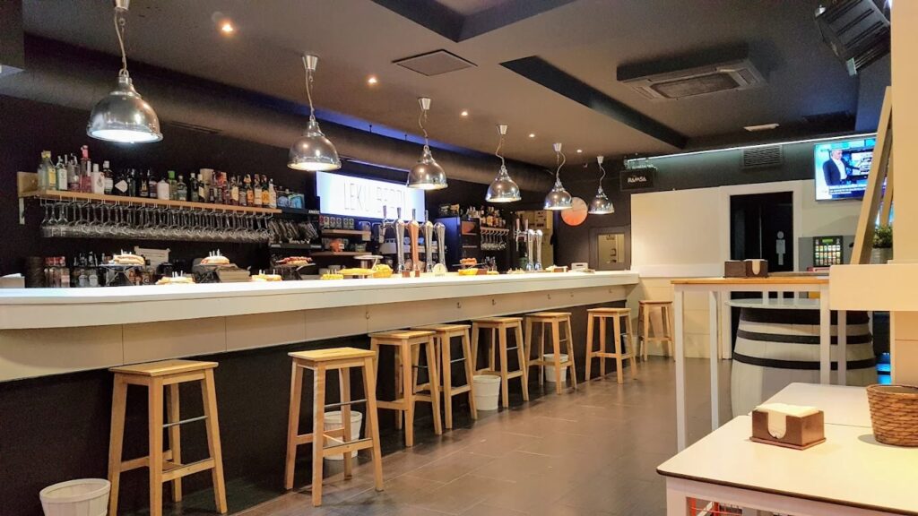 Lekuberri Bar image