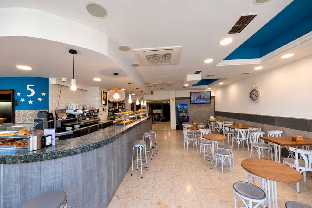 5 estrellas bar photo